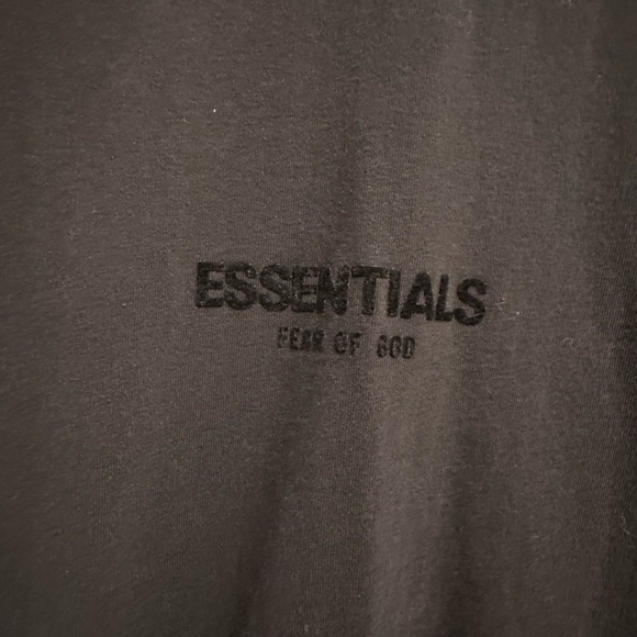 FEAR OF GOD ESSENTIALS SHIRT - Picture 3 of 5